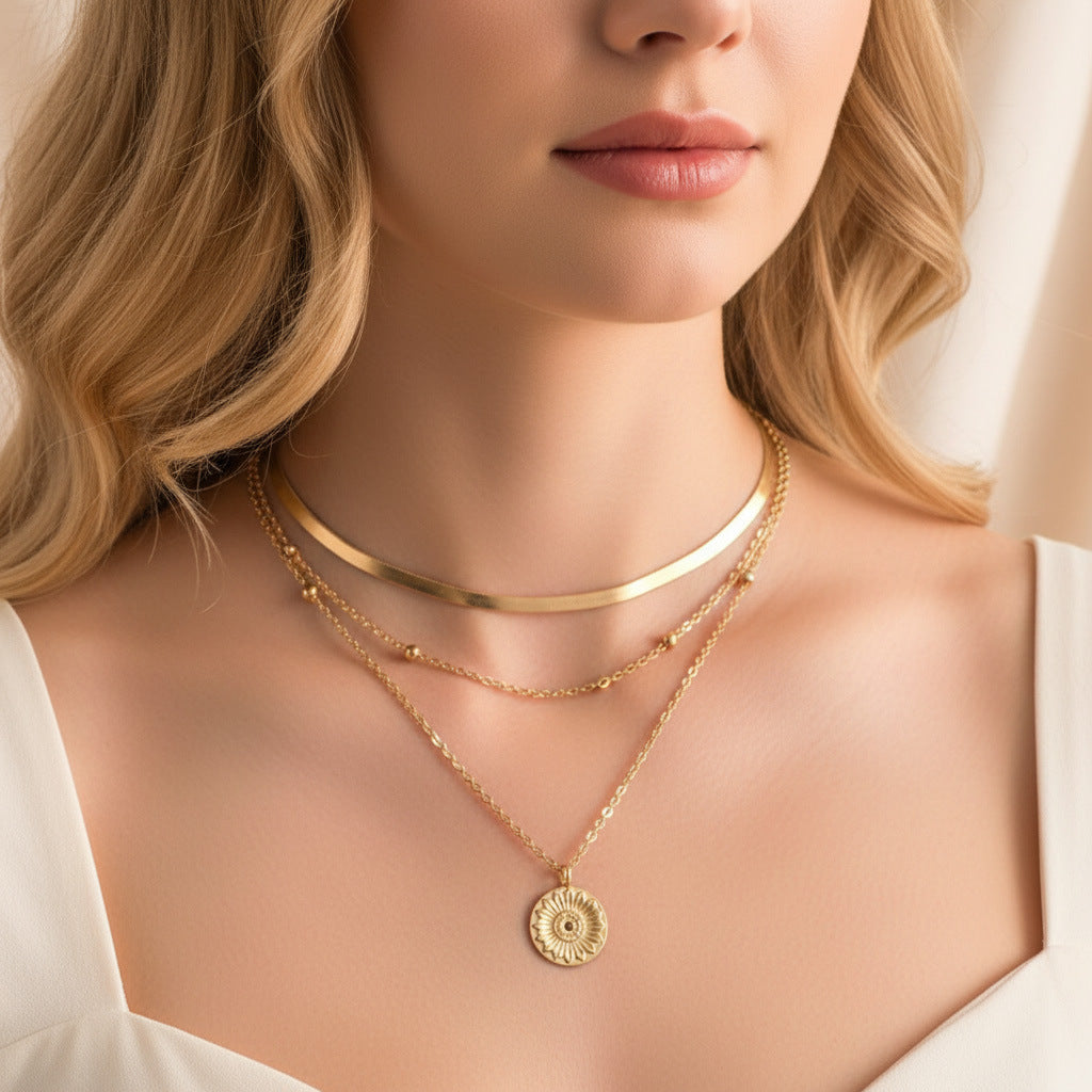 Commuter Sunflower Pendant Necklace For Women, Light Luxury