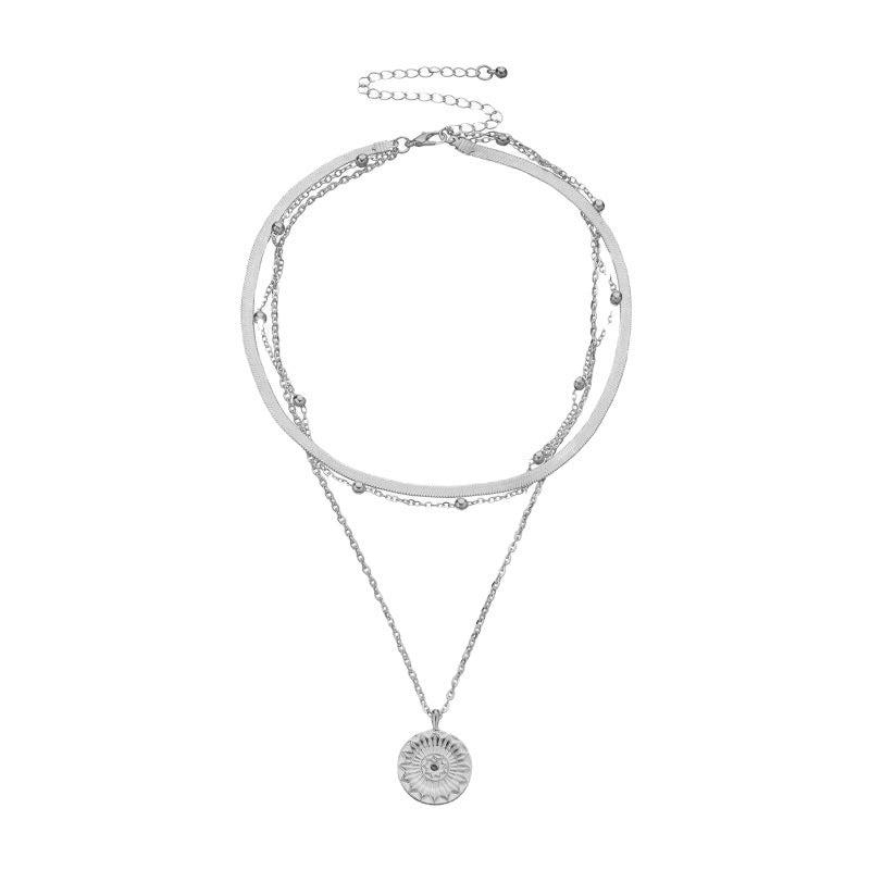 Commuter Sunflower Pendant Necklace For Women, Light Luxury
